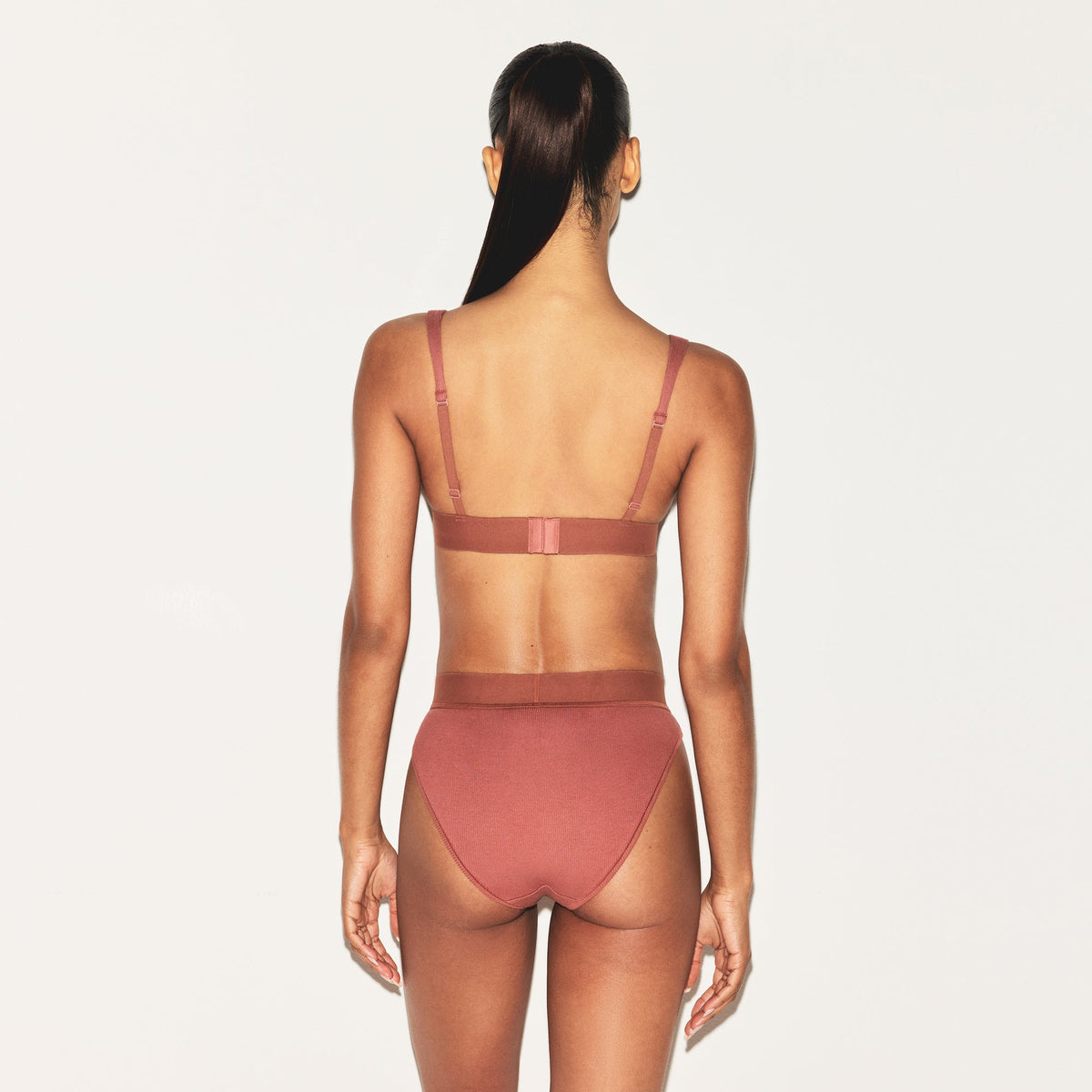 COTTON RIB PLUNGE BRALETTE | REDWOOD
