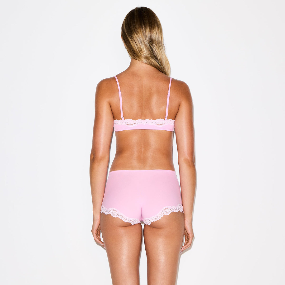 FITS EVERYBODY LACE SCOOP BRALETTE | BUBBLEGUM TONAL