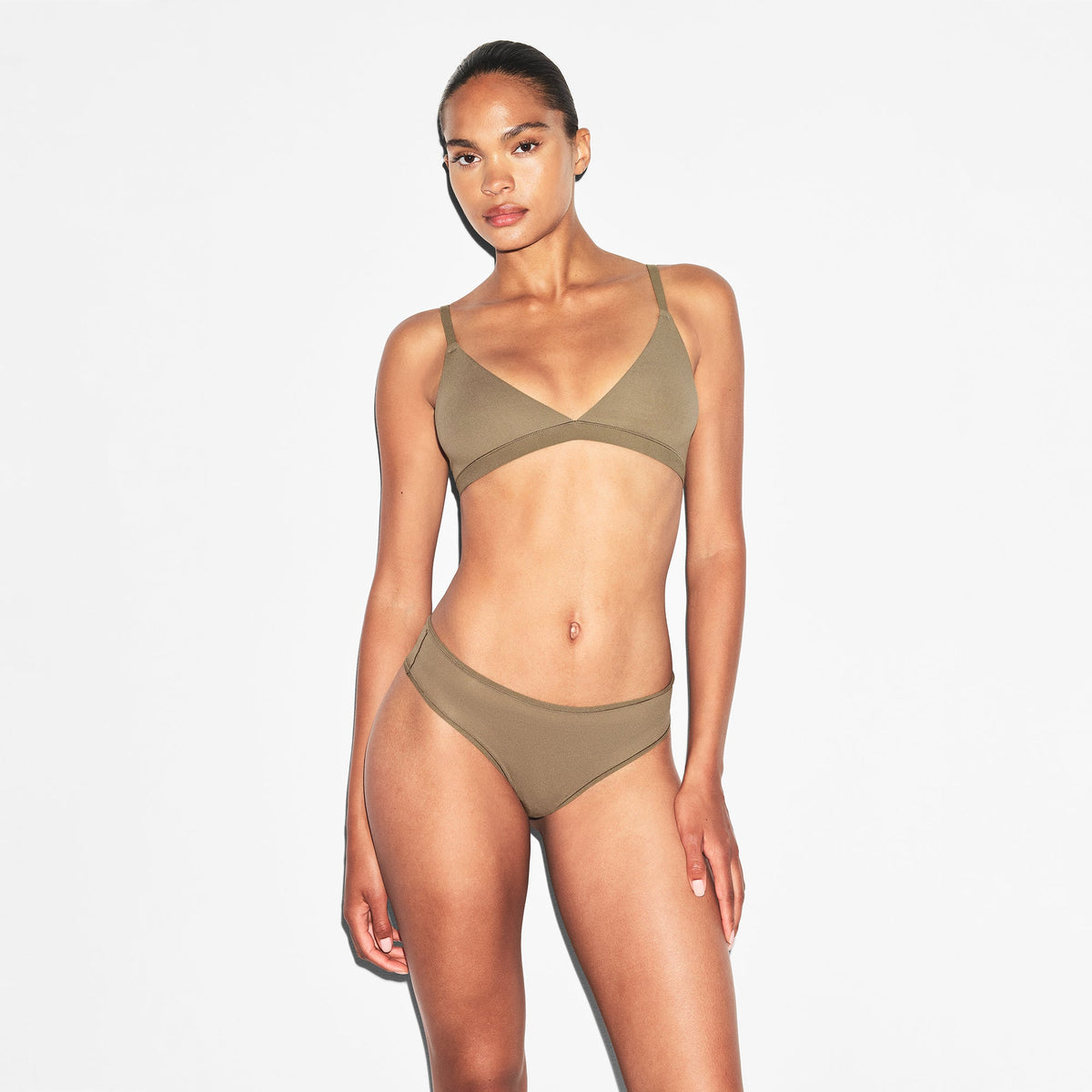 FITS EVERYBODY THONG | TRUFFLE