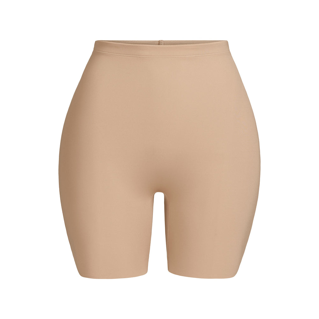 SKIMS BODY HIP ENHANCING PADDED SHORT | CLAY