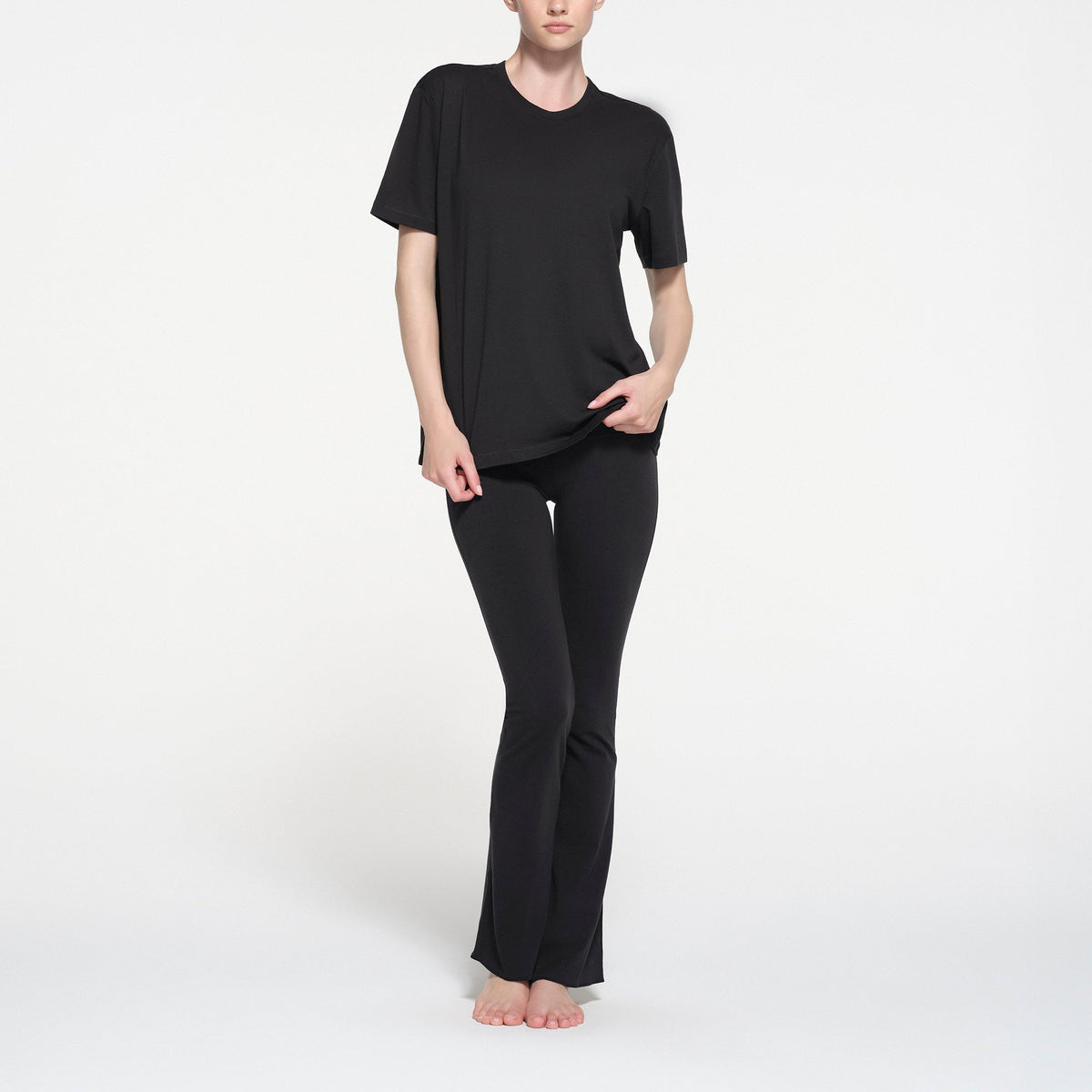 RELAXED TEES OVERSIZED LONG T-SHIRT | ONYX