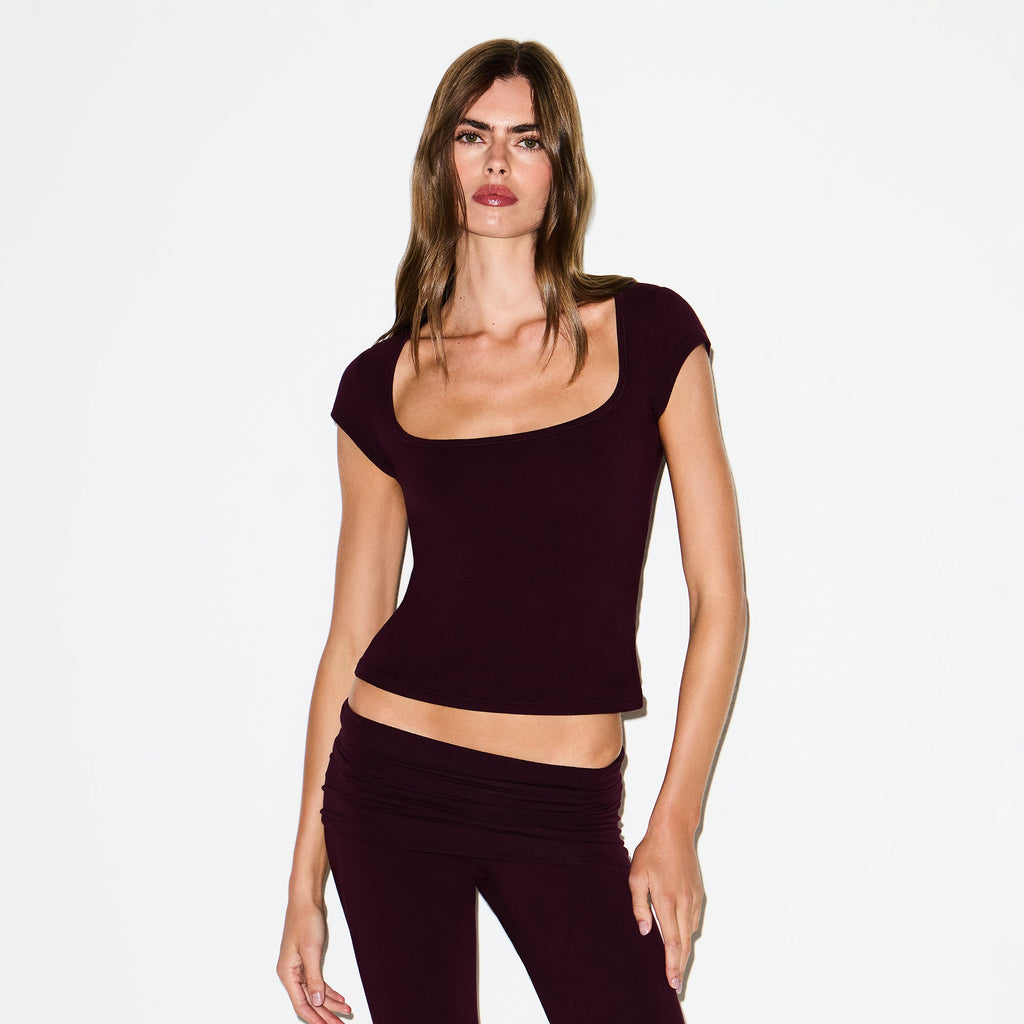 COTTON JERSEY SCOOP NECK T-SHIRT | CURRANT